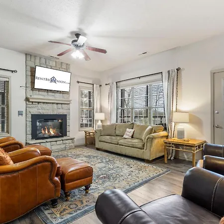Stonebridge Townhouse Near Sdc W Free Tickets-Screened In Porch-Onsite Golf Course